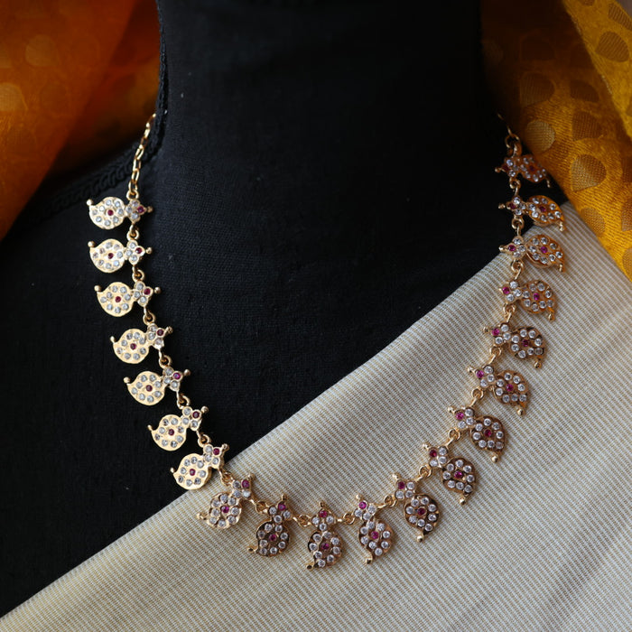 Heritage gold plated short necklace HP212