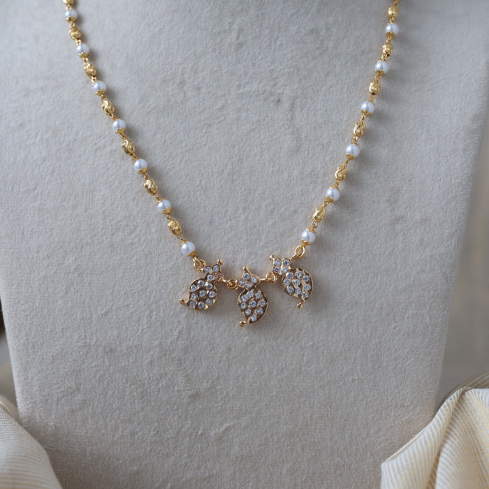 Heritage gold plated white stone mango design choker necklace H811