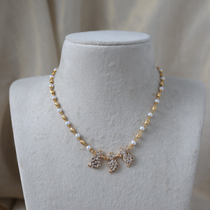 Heritage gold plated white stone mango design choker necklace H811