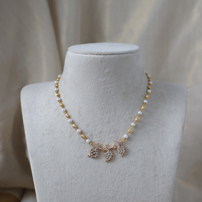 Heritage gold plated white stone mango design choker necklace H811