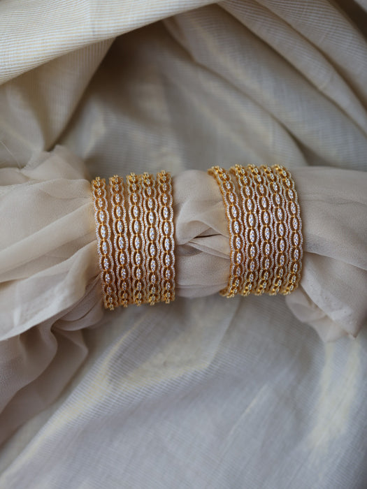 Heritage gold plated white stone bangle (1 set  of 2 bangles) HB7813