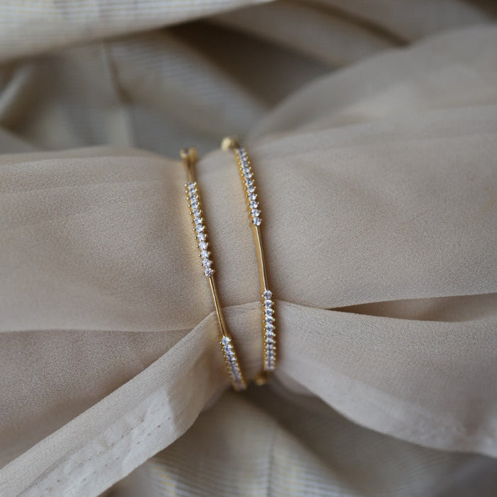 Heritage gold plated white stone bangle (1 set  of 2 bangles) HB721