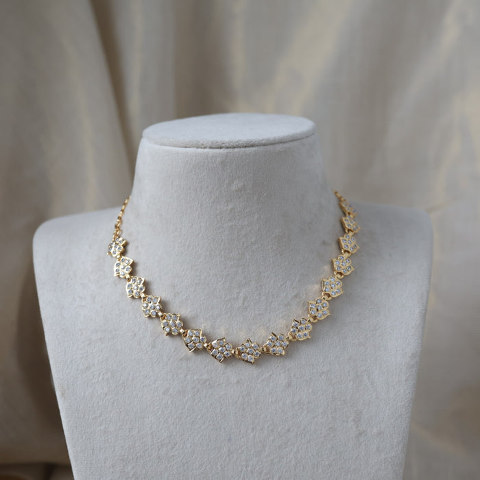 Heritage gold plated short necklace H67282