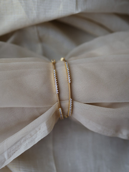 Heritage gold plated white stone bangle (1 set  of 2 bangles) HB721