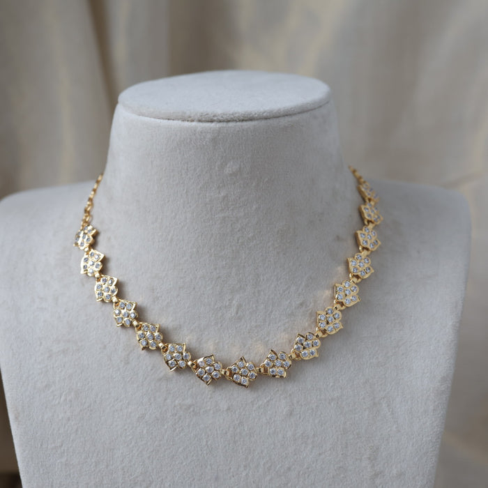 Heritage gold plated short necklace H67282