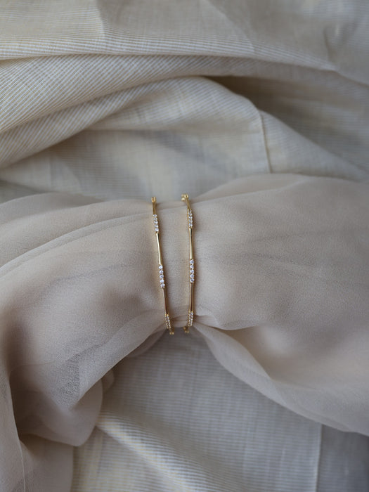 Heritage gold plated white stone bangle (1 set  of 2 bangles) HB265