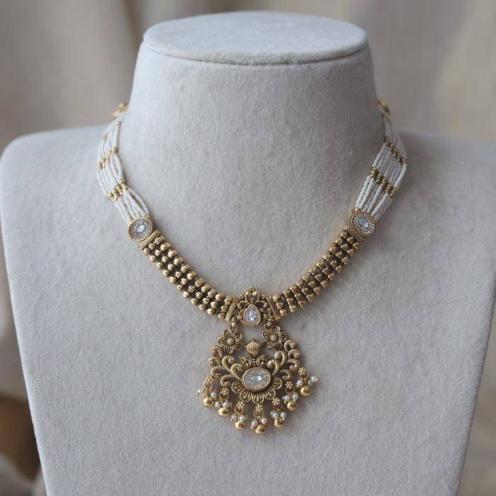 Antique gold short necklace and earrings G1782