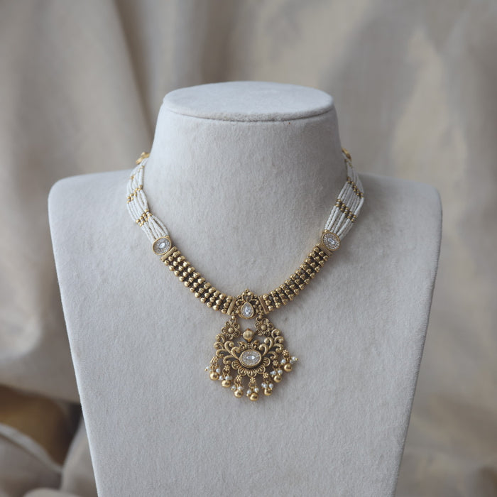 Antique gold short necklace and earrings G1782