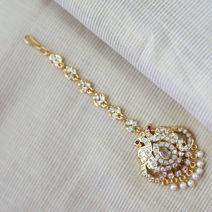 Heritage gold plated white stone tikka HT3211