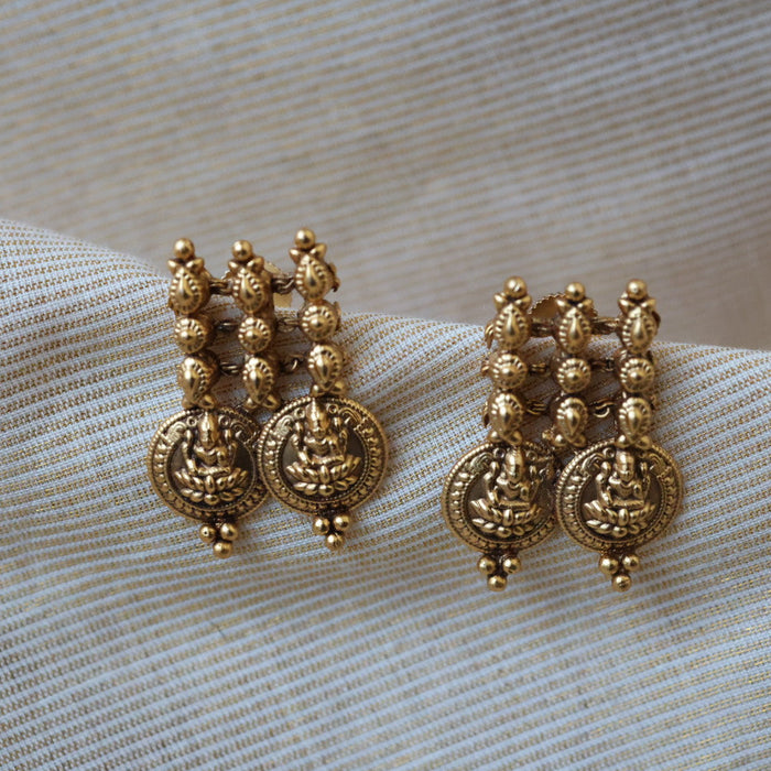 Antique studd earrings  AS578