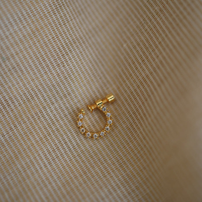 Heritage white stone gold plated nosering HN00563