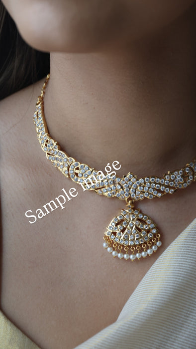Heritage gold plated ruby white stone short  necklace H8621
