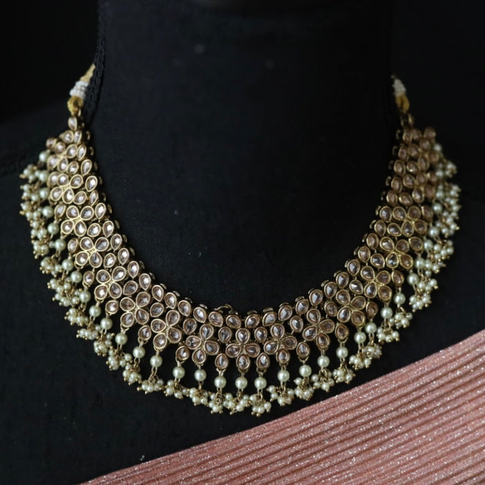 Trendy beads short necklace with earrings and tikka 164984
