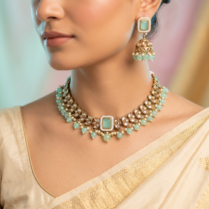 Trendy mint short necklace with earrings and tikka TM005