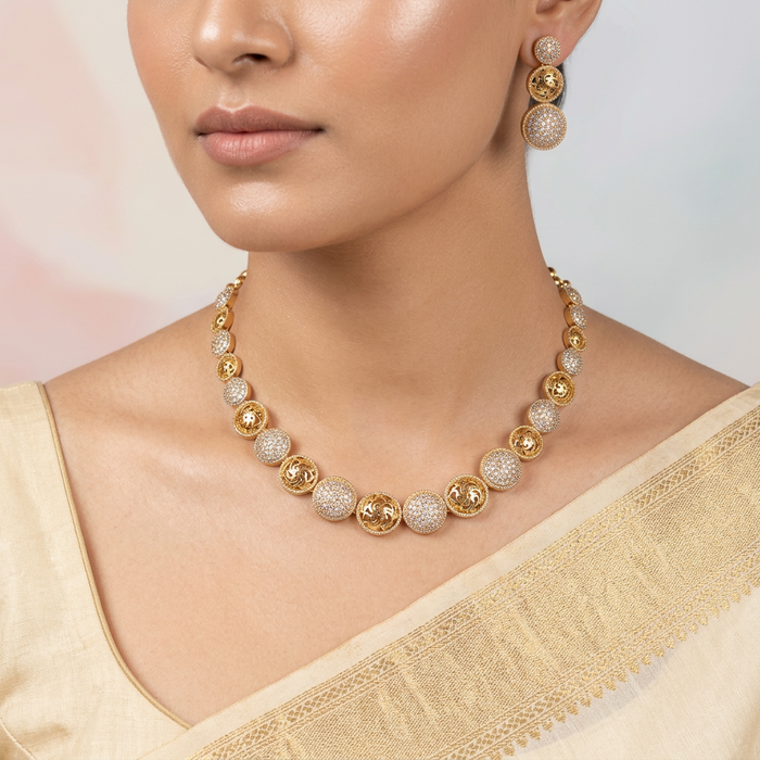 Antique white short necklace with earrings TTS40546