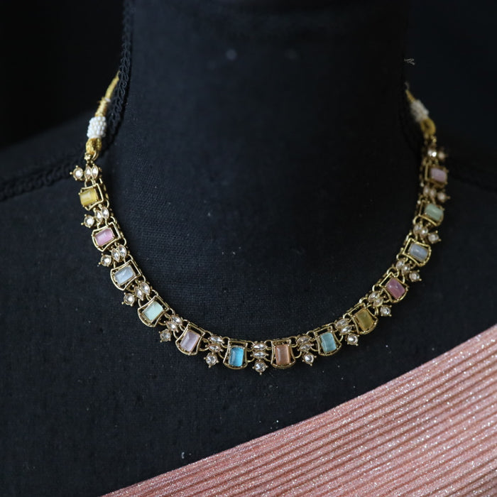 Trendy short necklace with earrings and tikka 13450