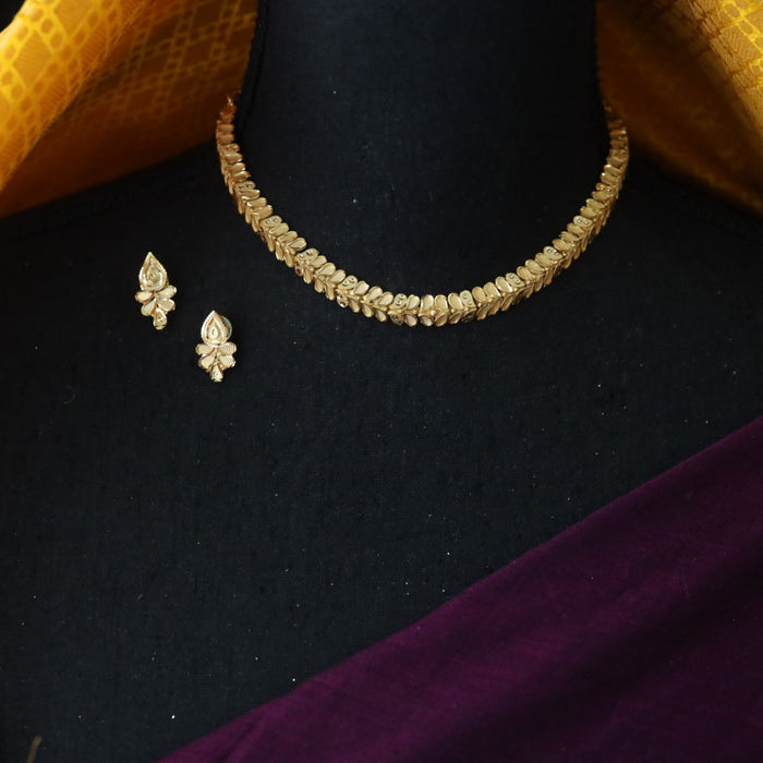 Heritage gold plated short gold necklace with earrings 16577