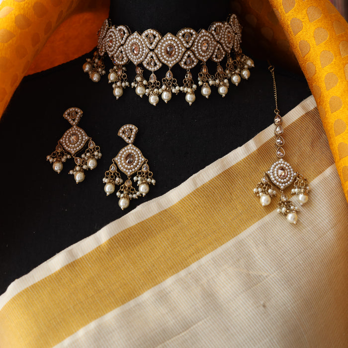 Trendy choker necklace with earrings and tikka TW0019