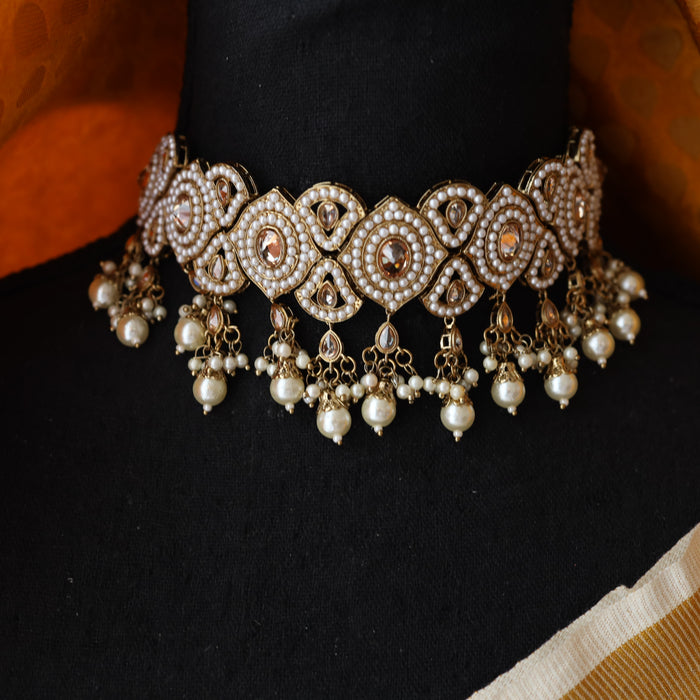 Trendy choker necklace with earrings and tikka TW0019