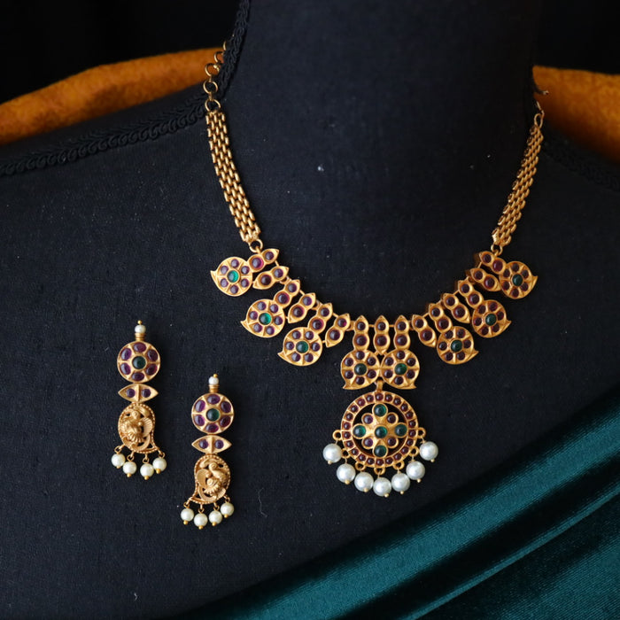 Antique short necklace and earring 15657