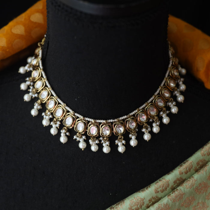Trendy white bead short necklace with earrings and tikka 234898