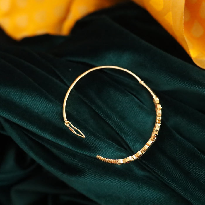 Antique simple bangle - open type- one size  104048