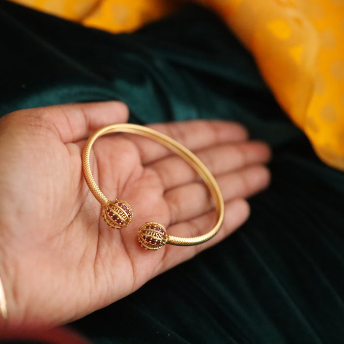 Antique simple bangle - open type- one size  104055