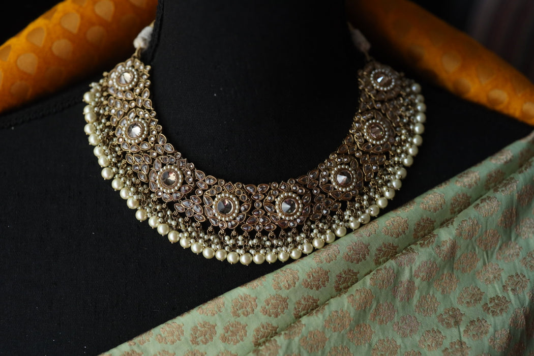 Trendy bead short necklace with earrings and tikka 1148876