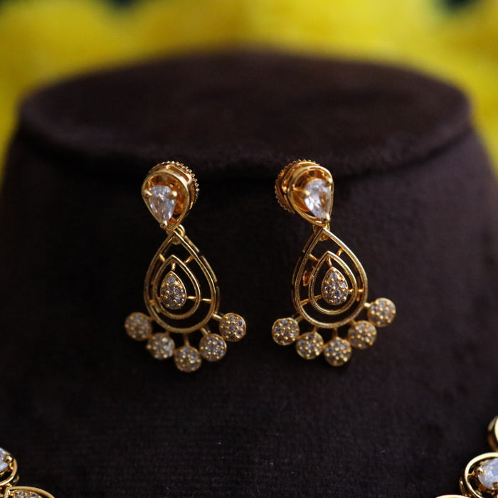 Heritage gold plated short necklace with earrings 13457
