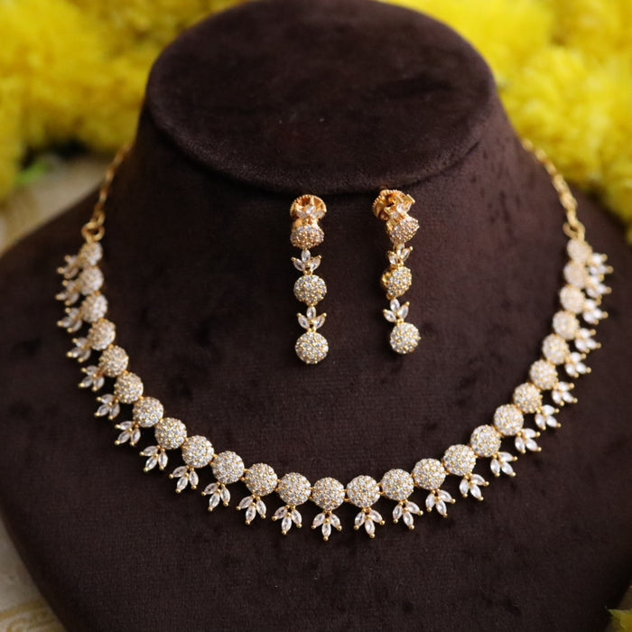 Heritage gold plated short necklace with earrings 13459