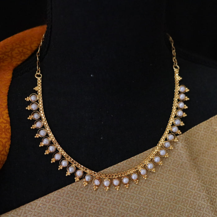 Heritage gold plated pearl short necklace 13458