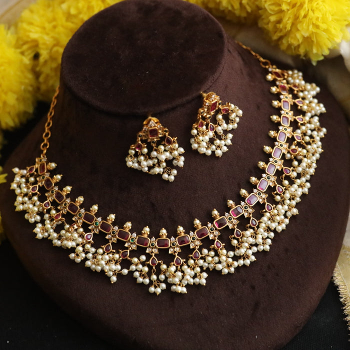 Antique short necklace with earrings 148810