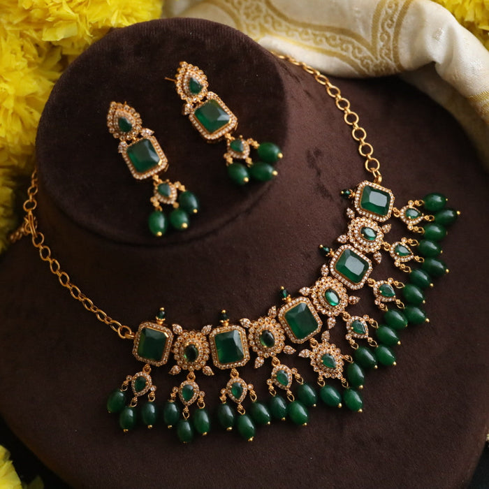 Antique green bead choker necklace with earrings 148809