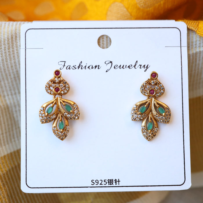 Antique gold green stone studd earrings AS417