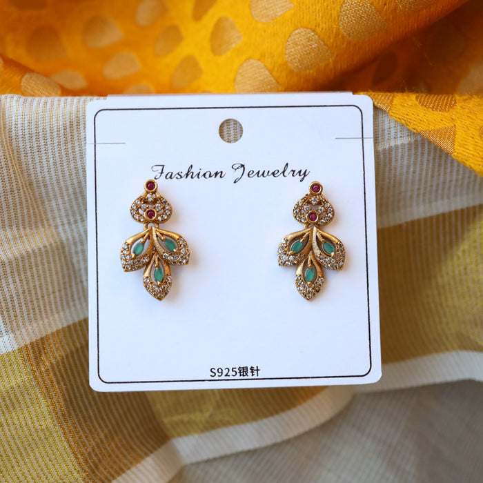 Antique gold green stone studd earrings AS417