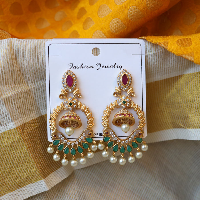 Antique gold green stone drop earrings AD417