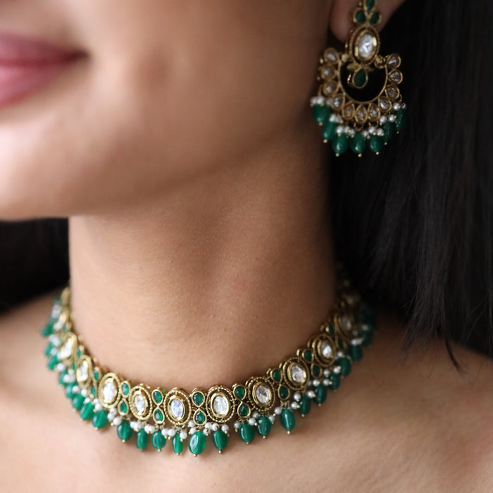 Trendy green bead short necklace with earrings and tikka 146577