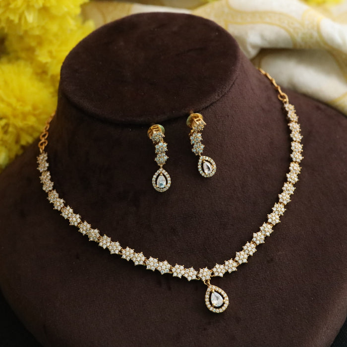 Antique white stone short necklace with earrings 1488120