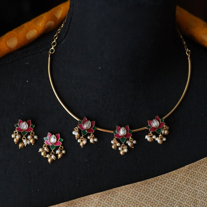 Antique short necklace with earrings 1544