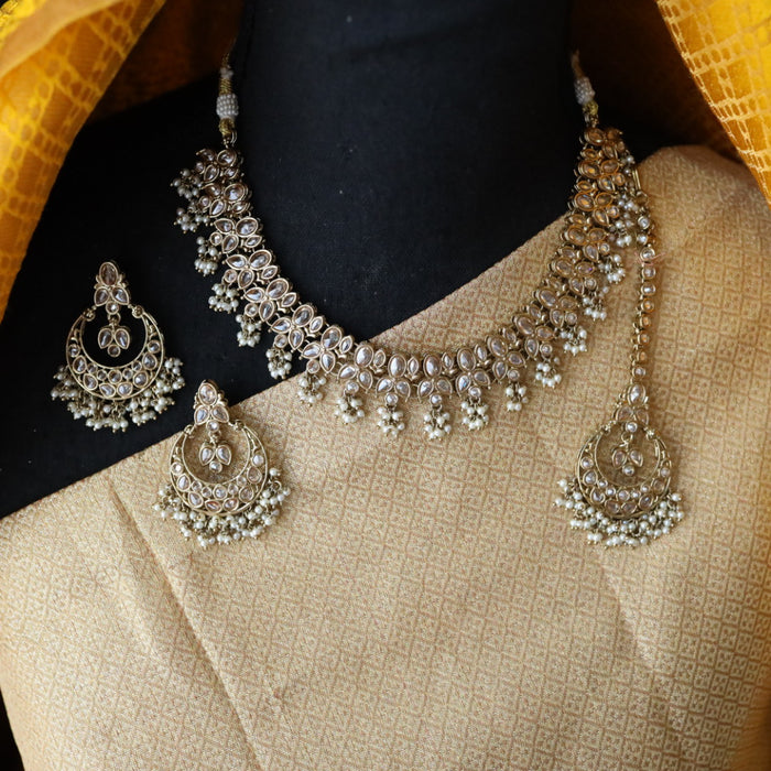 Trendy pearl short necklace with earrings and tikka 14822224