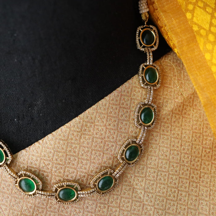 Trendy green stone short necklace with earrings 482118