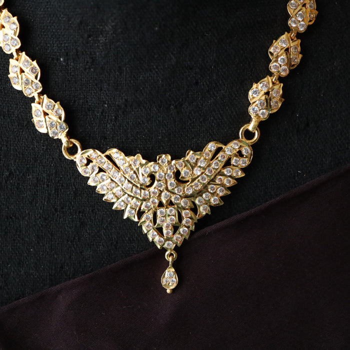 Heritage pearl gold plated maang tikka 144345