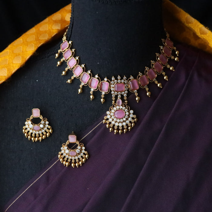 Antique pink stone choker necklace and earrings 816897