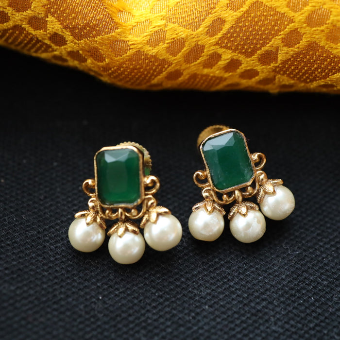 Antique green stone studd earring 46667122976