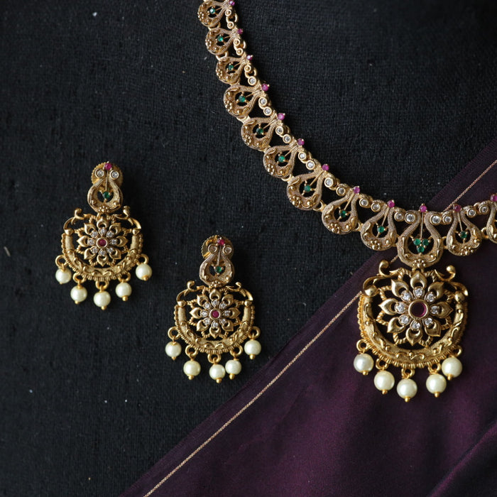 Antique ruby short necklace and earrings 816990