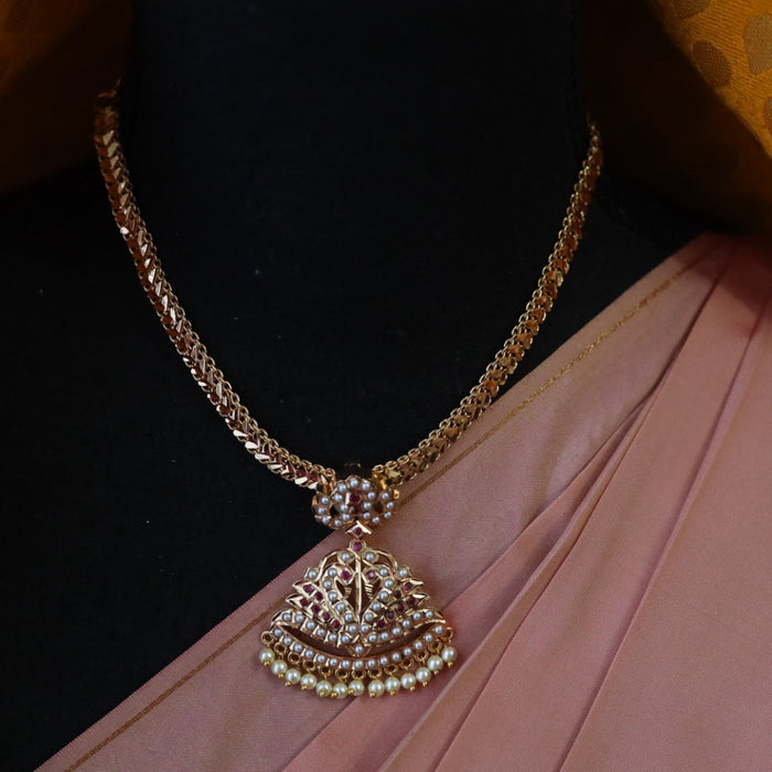 Heritage gold plated padakam short pearl chain 16577660