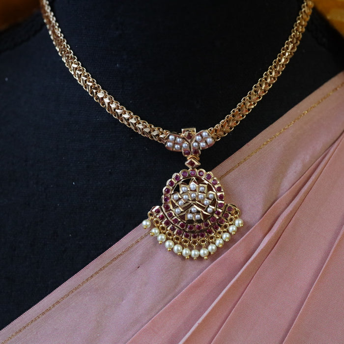 Heritage gold plated padakam short pearl chain 16577658