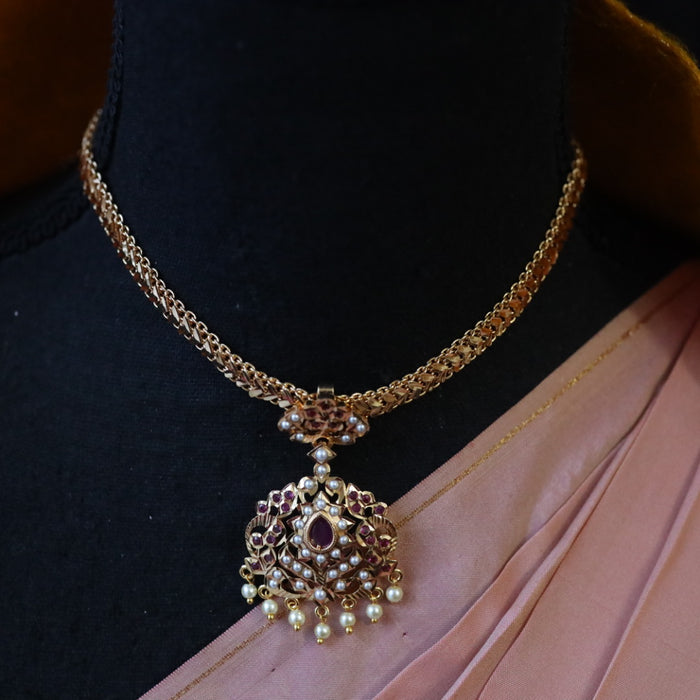 Heritage gold plated padakam short pearl chain 16577657