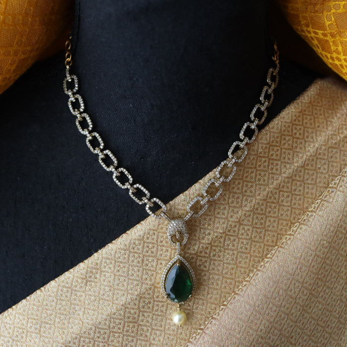 Victorian green stone short necklace with earrings V1013