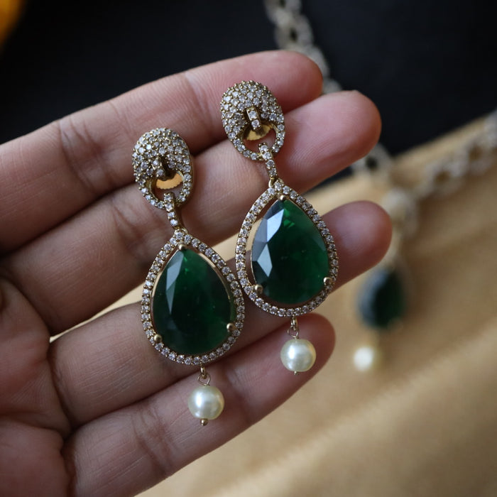 Victorian green stone short necklace with earrings V1013